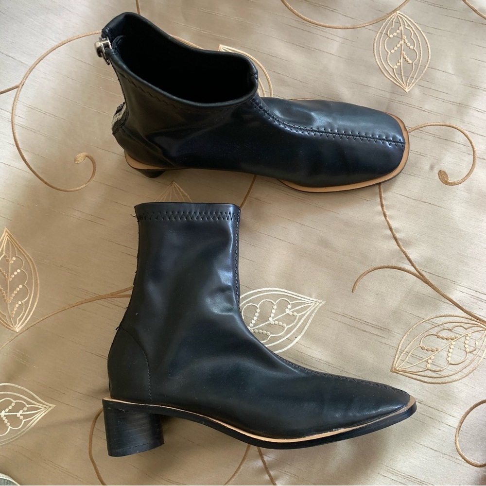 DAMDA Stylish Black Ankle Heeled Boots (23.5) - Picture 3 of 5